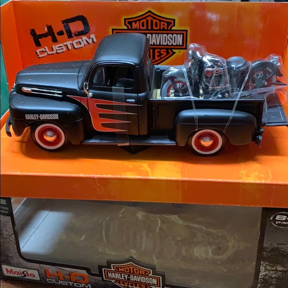 Harley Davidson keepsakes